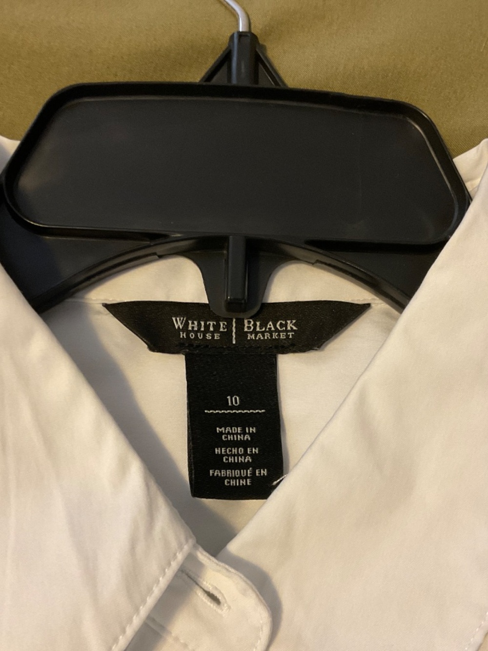 Ladies size 10 WHBM sleeveless white blouse - Picture 3 of 5